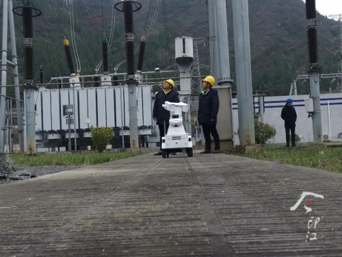助力电力运维！智能巡检机器人“上岗”巡检