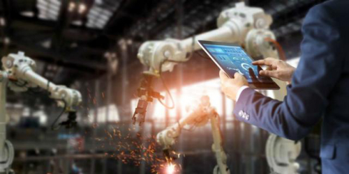 从“跟随”到“并跑”：中国工业机器人补短板