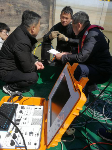 扬州船闸应急保障中心“水下机器人”今年“首秀”亮相口岸船闸