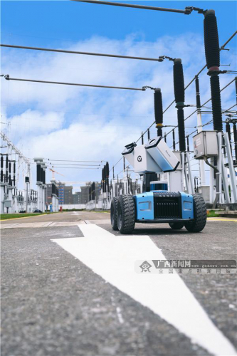 广西电网：变电站实现“机器代人”自主巡检