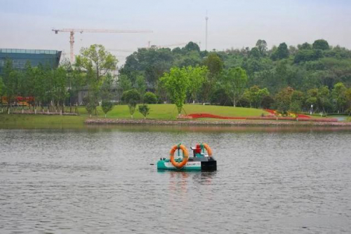 国内首艘L4级别无人驾驶游船在协同创新区首航