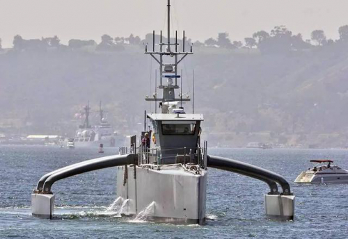 美国第2艘中型无人艇“海鹰”号交付，倾力打造全球首支无人舰队