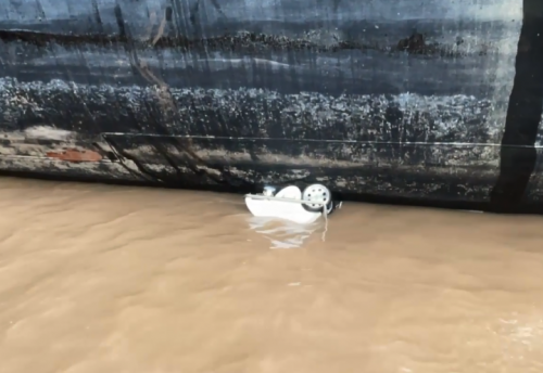 机器人入水、鹰眼升空 新时代边检“黑科技”重装守护国门 