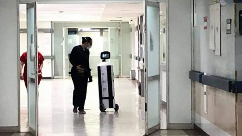 基于英特尔技术的智能机器人 RoomieBot，加快新冠肺炎患者智能分诊