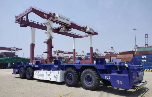 零的突破！“智慧方舟”全新一代无人驾驶集装箱运输车来了