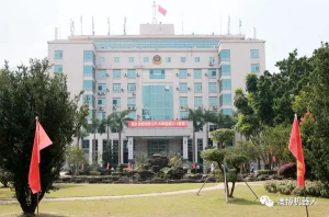 广东惠州司法局“智慧后勤”出新招，测温机器人提升防疫水平