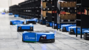 AGV小车和AMR机器人，亲兄弟，明算账。