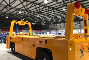 中国首台！5G+北斗导航室外无人驾驶AGV泰达下线！