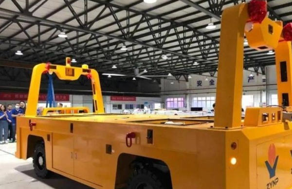 国内首个”5G+北斗卫星”联合大容量AGV运营