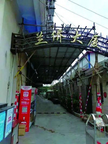 无人机为高楼拍“CT”，数字技术守护城市安全