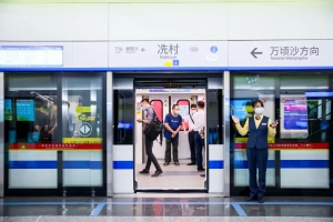 揭秘“大湾区最快地铁”背后的“最强大脑”