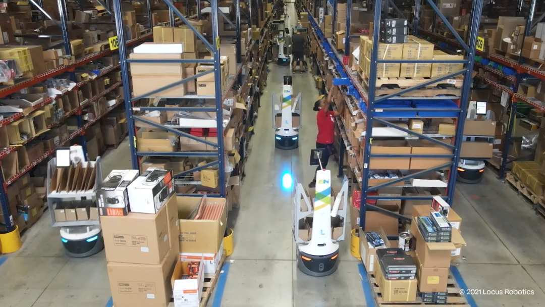 ISN 使用 Körber 和 Locus Robotics 的 AMR 解决方案将生产力提高了 266%