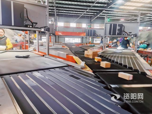 “智慧物流”上线 一小时可分拣快递18000