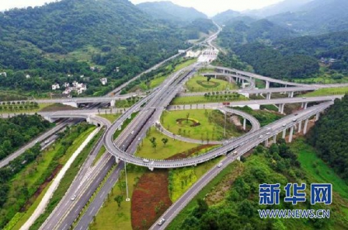 无人机助力道路巡检智慧运营保障安全畅通