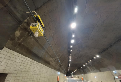 隧道智能巡检机器人在马岙岭隧道“上岗”工作
