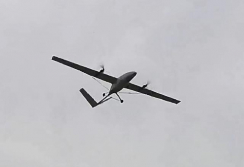 西安航空学院自主研发设计的“三文鱼”无人机试飞成功