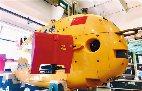 首次出征北极，中国水下机器人火爆了，外观酷似一条大黄鱼
