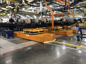 红维金AGV解决方案与电梯和运输