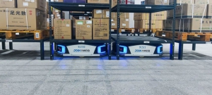 全球首个AMR月台集货！极智嘉携手九州通共铸医药智慧物流新高度