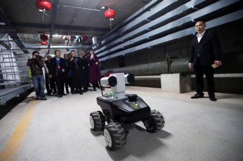 全国首例！四川天府新区地下综合管廊用上了智能巡检机器人