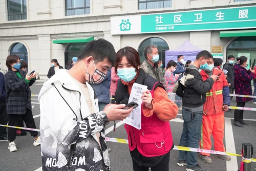 无人机空中配合 杭州石桥街道完成核酸检测采样工作