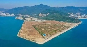 集装箱自己跑了？真相是……