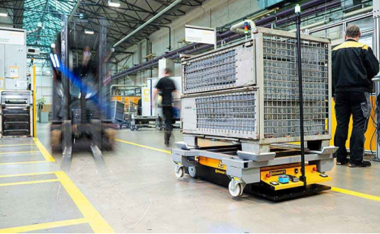 AGV的优势：有关AGV 和自主移动机器人的五件事