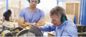 拒绝佩戴个人防护设备：雇主指南