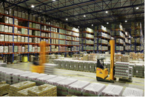 福布斯：无人驾驶前移式叉车如何影响仓库运营的？