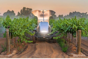 约翰迪尔与自动喷雾器机器人制造商 GUSS 合作