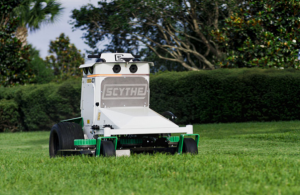 Scythe Robotics 自动割草机削减了商业里程碑