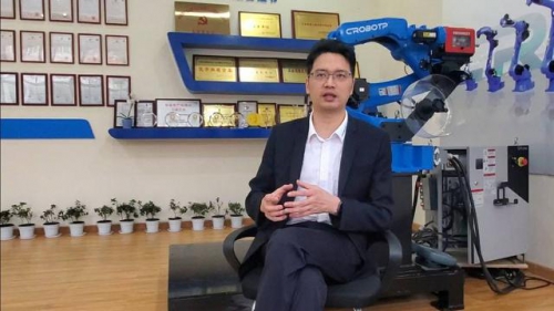 小巨人的秘密④ 近200项专利撑起“隐形冠军”每2台国产工业机器人就有1颗成都造“大脑”