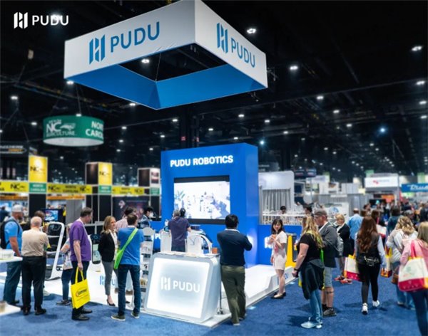 普渡机器人亮相全美餐饮展会 NRA SHOW，开启高光时刻！