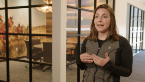 4分钟，看一下美国知名鞋服品牌Ariat如何评价物流机器人项目？