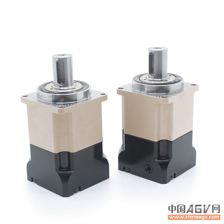 东莞富宝精密伺服斜齿轮小型立式行星减速机齿轮减速器