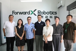 西三旗街道党工委副书记、办事处主任张娟一行莅临灵动科技调研指导