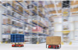 林德 C-Matic 潜伏式AGV：高效、灵活、自主地通过仓库