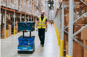 物流公司的首席信息官们呼吁使用机器人