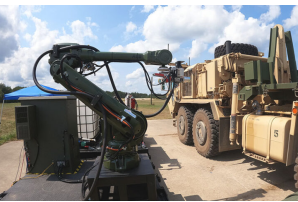 Stratom推出军事自动地面车辆加油机器人解决方案