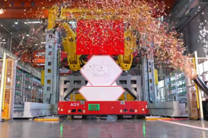 “双降”&“双升”，国自50T+200T风电行业超级室外重载AGV解决方案