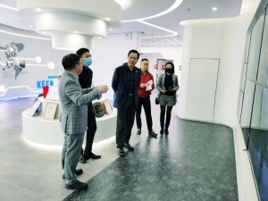 成都高新区领导一行考察擎朗智能