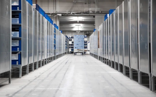 153台AMR入驻1.5万平米仓库，德国制造翘楚OEG用3个月实现数智化转型