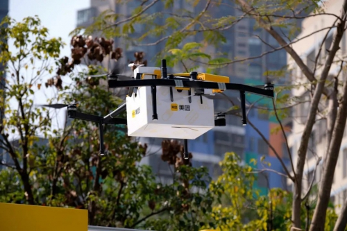 无人机带物流行业飞向未来