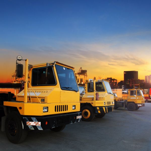 Rocsys在美发布全球首个商用和重型车辆公共充电站机器人充电技术