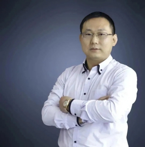 “光纤激光教父”再出手，给汽车行业带来大礼！镭神智能高端车规1550nm光纤激光雷达7999元出售！