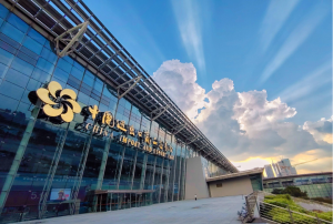 全球关注亿航智造，EH216系列三机联展成广交会最爆“热点”