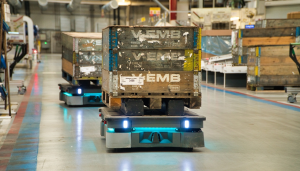 Forvia 借助 MiR 机器人车队提高其物流生产力