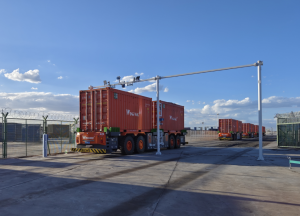 策克口岸23台AGV完成调试投入运行