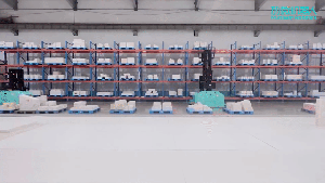 场内物流提速增效，劢微机器人无人叉车解决方案助力「知名材料企业」效率成本双重优化