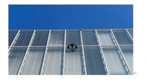 楼宇幕墙清洁，以色列Verobotics 之机器人技术是如何撬东这价值逾300 亿美元的行业的？